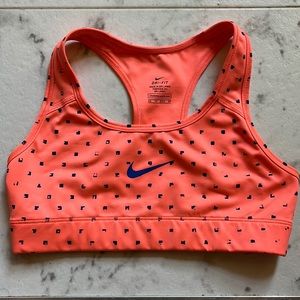 EUC Nike sports bra